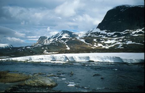 Začátek Kungsleden podél Abiskojokk