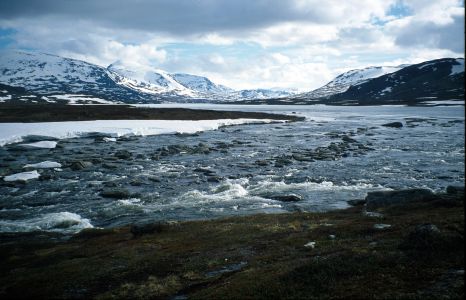 Začátek Kungsleden podél Abiskojokk
