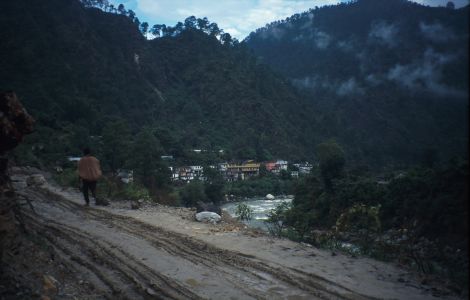 Blátivá silnice do Gangotri