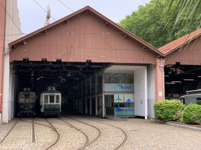 Vozovna a muzeum historických tramvají, které jsou stále v běžném provozu.