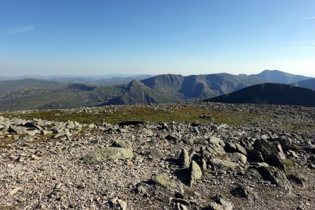 Pohled z tisícovky Carnedd Llewelyn