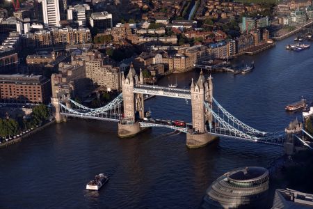Tower Bridge ze Shardu