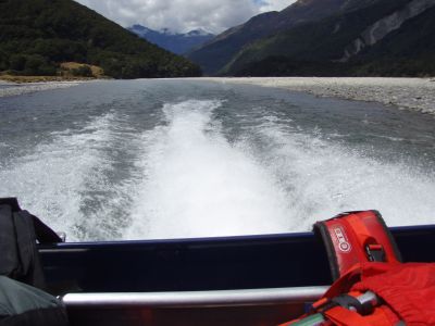 Plavba tryskovou lodí - jet boat.