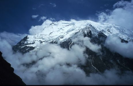 Zato Mount Sunyatsen (6886 m) jsem viděli krásně.