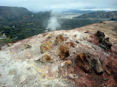 Solfatary pod vrcholem Brennisteinsalda (881 m)