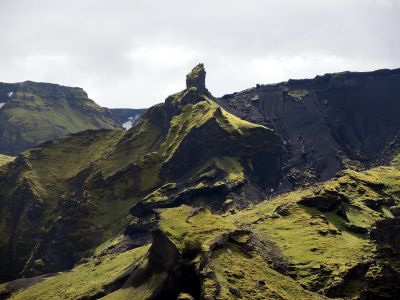 Výstup na sedlo Fimmvörðuháls neskutečnou sopečnou krajinou