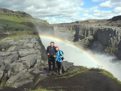 S duhou vodopádu Dettifoss