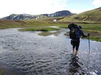 Brodění na treku Laugavegur