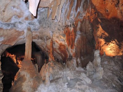 Jeskyně Grotte de la Madeleine