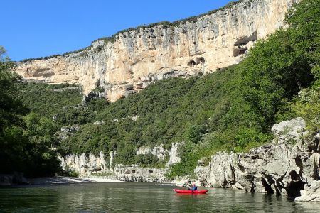 Kaňon Ardèche je nádherný, jen by to chtělo trochu víc vody.