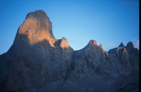 Soumrak na Naranjo de Bulnes