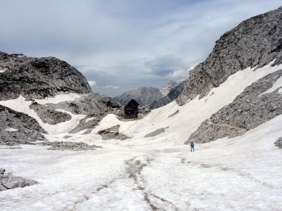 Koča na Doliču