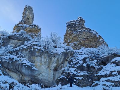Zřícenina hradu Korlátka u Cerové