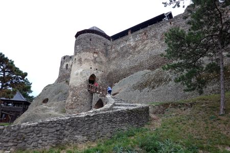 Hrad Boldogkő vára je mohutný.