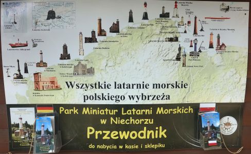 V Niechorze byl park miniatur polských majáků.