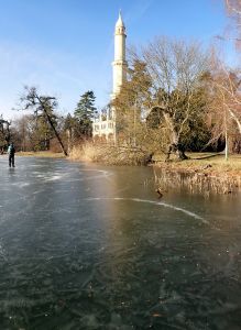 Ledové dlaždice pod Minaretem