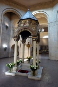 Jerevan - v katedrále