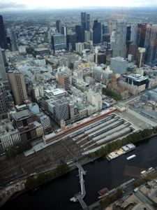 Z vyhlídky ve výšce 285 metrů na mrakodrapu Europa Skydeck je nejkrásnější pohled na Melbourne.
