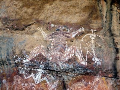 Skalní malby v Nourlangie - nejslavnější z nic zobrazuje Namarrgona - Bleskového muže.