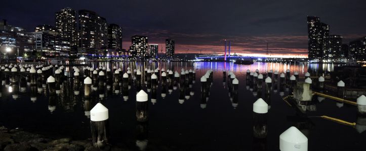 Noční přístav Docklands