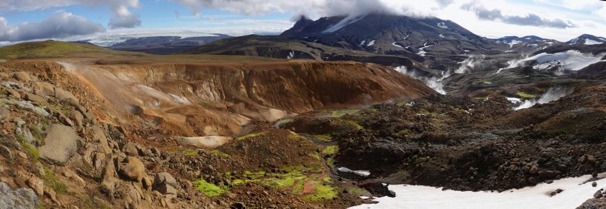 Neuvěřitelně barevná krajina Pohoří čarodějnic