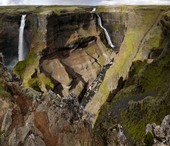 Vodopády Háifoss a Grani.