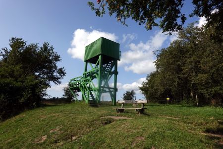Malá rozhledna u jezera Brabrand Sø