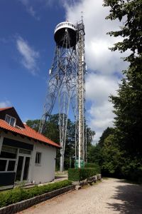 I v Aalborgu je vysoká rozhledna Aalborgtårnet.