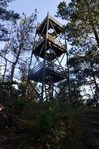 Je tu několik rozhleden.