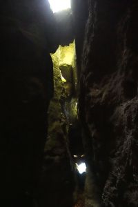 V Ledové jeskyni led už nebyl, zůstala jen pořádná zima.