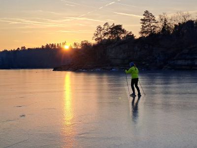 Květa si také užívá jízdu při západu slunce.