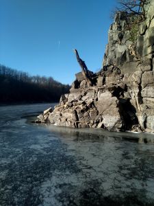 Skály pod Zvíkovem