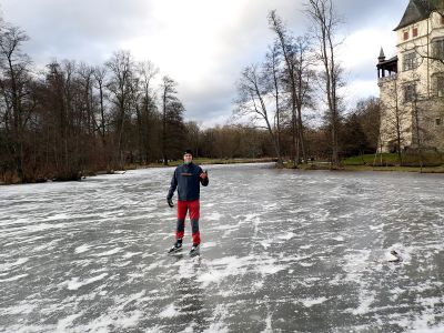 Na zámeckěm rybníku v Blatné