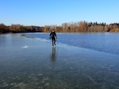 Velký Pálenec – objíždíme nezamrzlou vodní plochu.