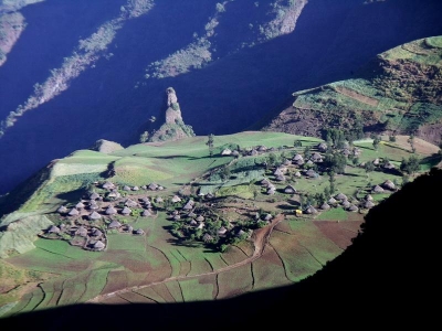 Vesnička hluboko pod námi