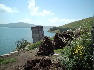 Jezero Tabackuri - kadibudka