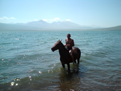 Jezero Tabackuri - koupani koni