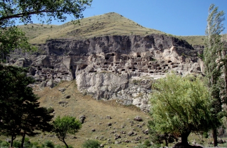 Vardzia
