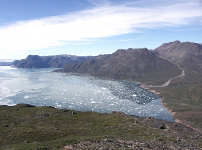 Fjord pod horou Ipiuttat je plný ledu