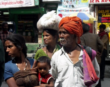 rodinka Sikhů z Manali