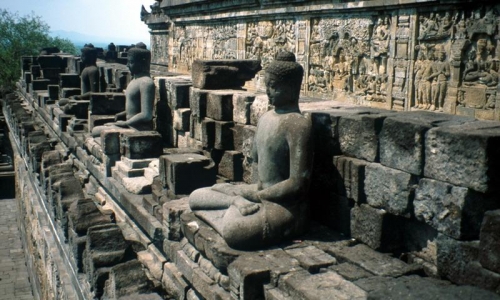 Borobudur - buddhové