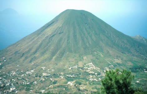 Salina - neaktivní sopka