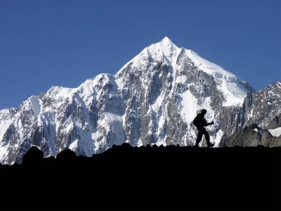 Pik Piramidalnyj - 5510 m.
