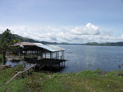 Jezero Sentani
