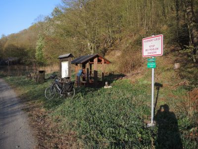 Přístřešek na hranici vojenského prostoru