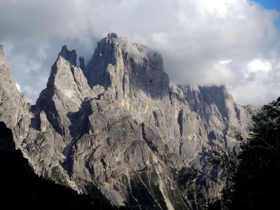 Pohled směrem na masív Pala di San Martino - Cima di Ball