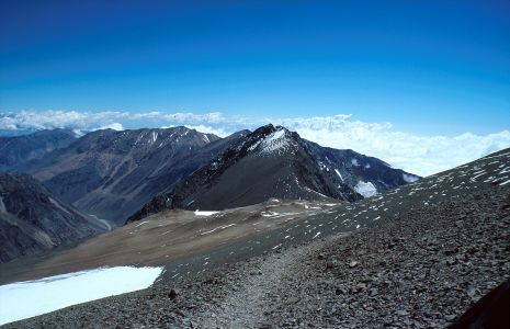 Cerro Vallecitos z výstupu na Cerro El Plata