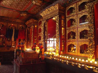 V tibetském chrámu