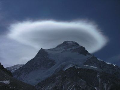 Nádherné mraky nad Cho Oyu